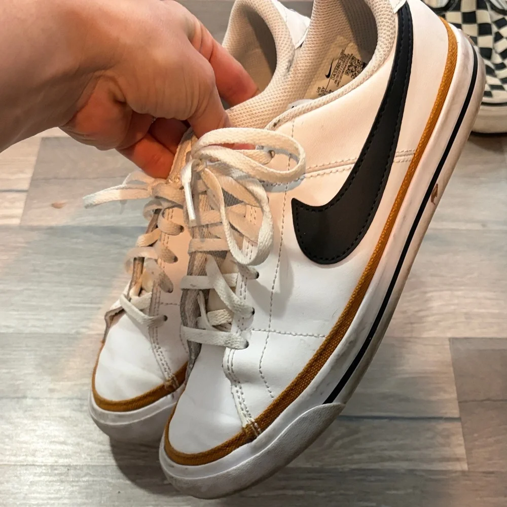 Nike Legacy Sneakers Size 5.5Y